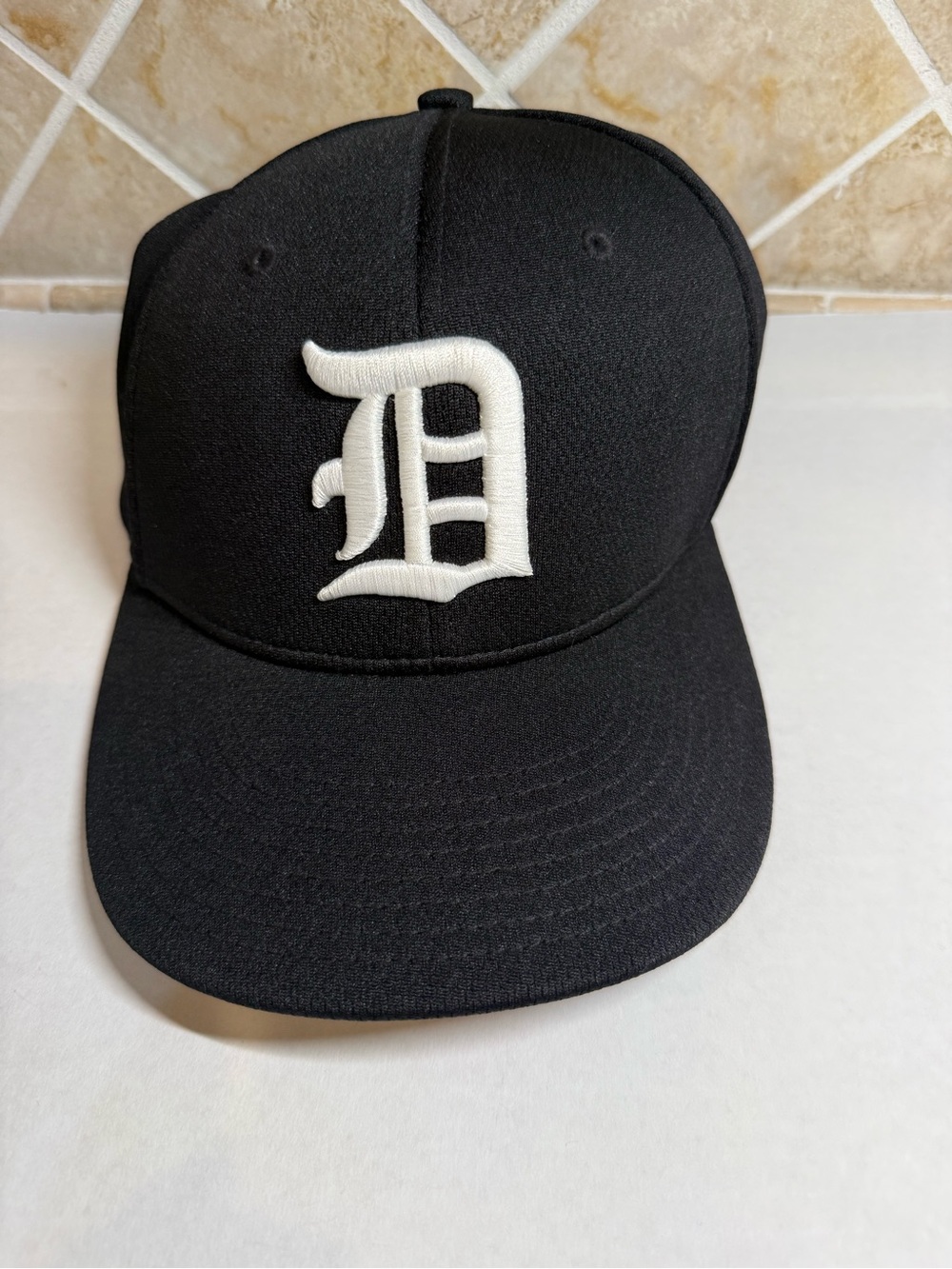 Richardson PTS 40 Fitted Baseball Cap Black LG/XL Old English D
